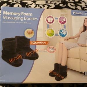 Memory foam massaging booties